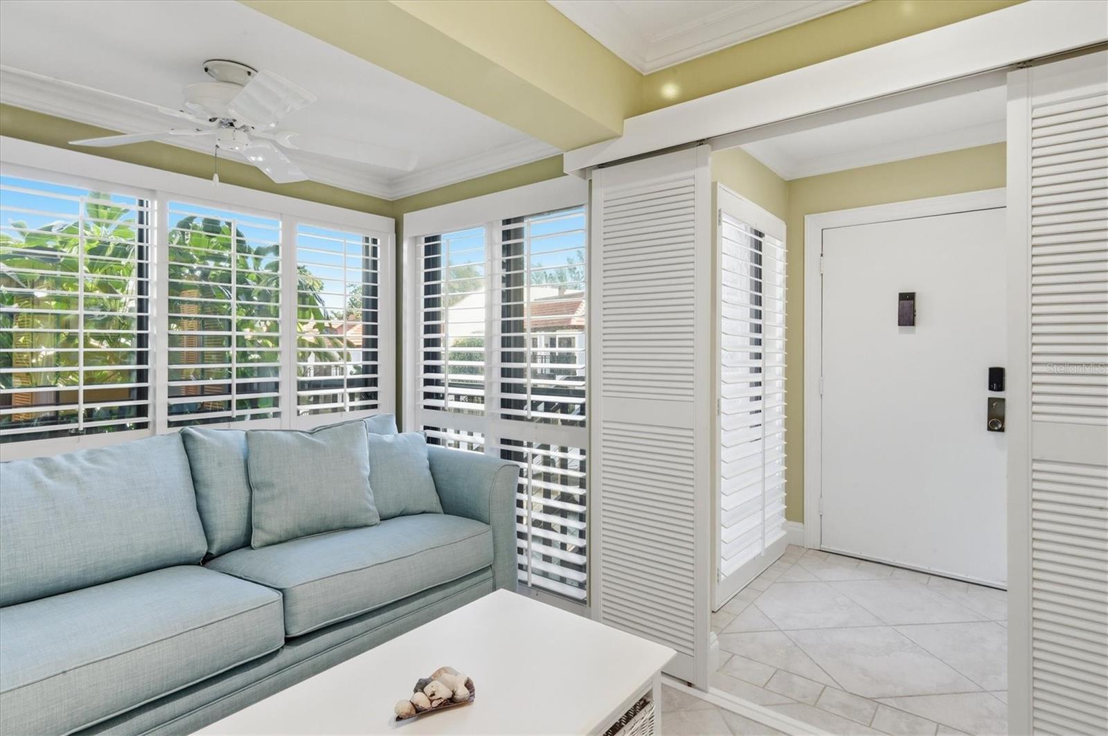 5393 GULF OF MEXICO DR #211