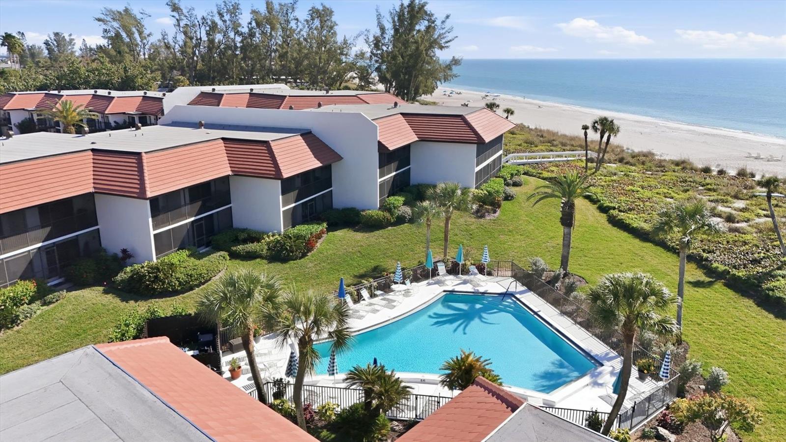 5393 GULF OF MEXICO DR #211