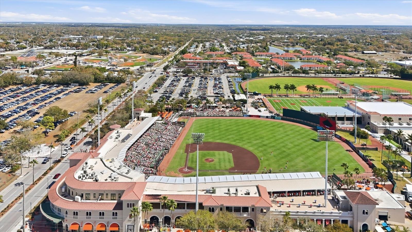 1077 N JEFFERSON AVE