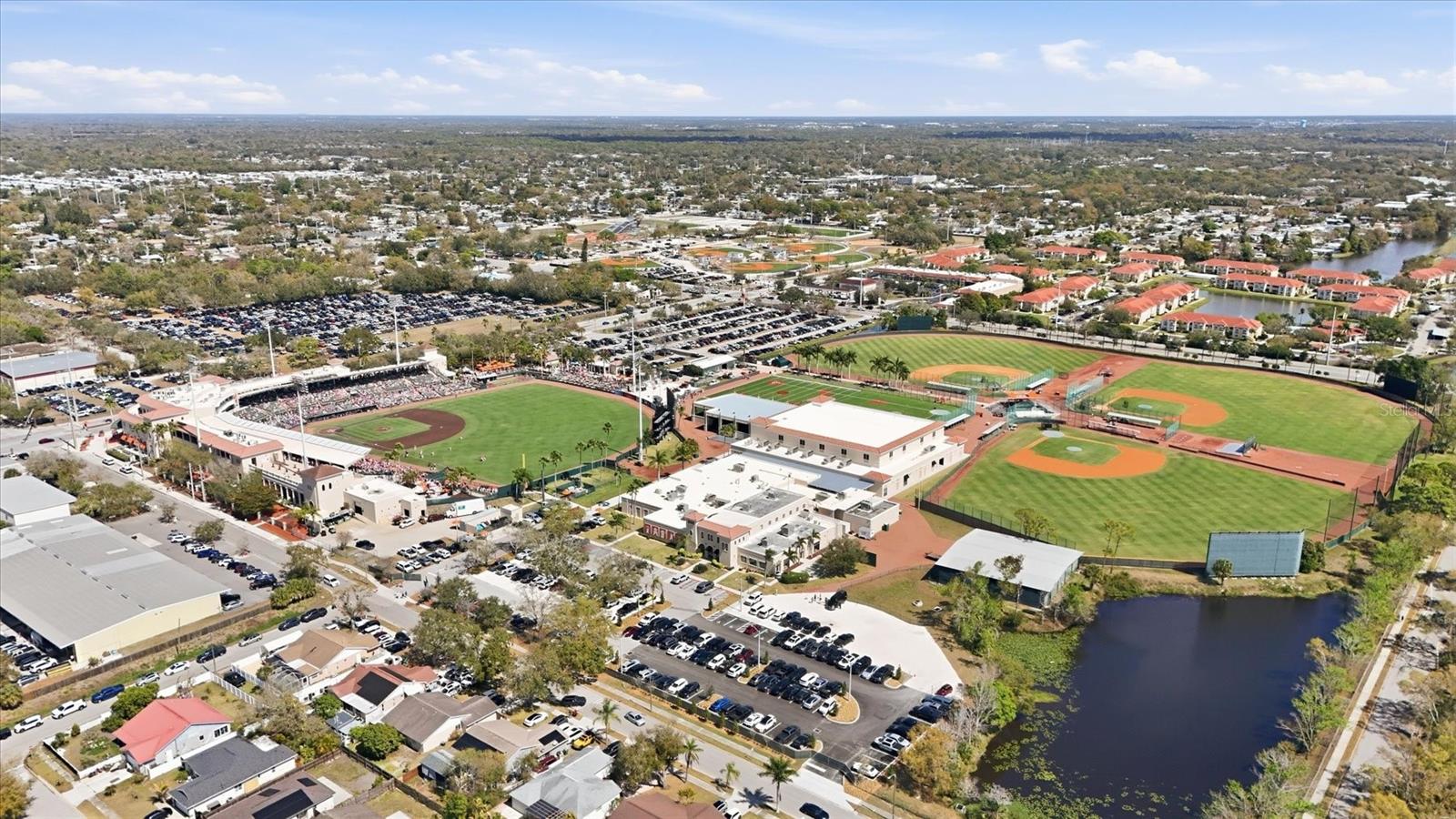 1077 N JEFFERSON AVE