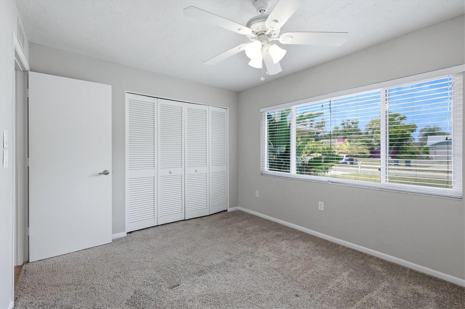 6579 MAUNA LOA BLVD