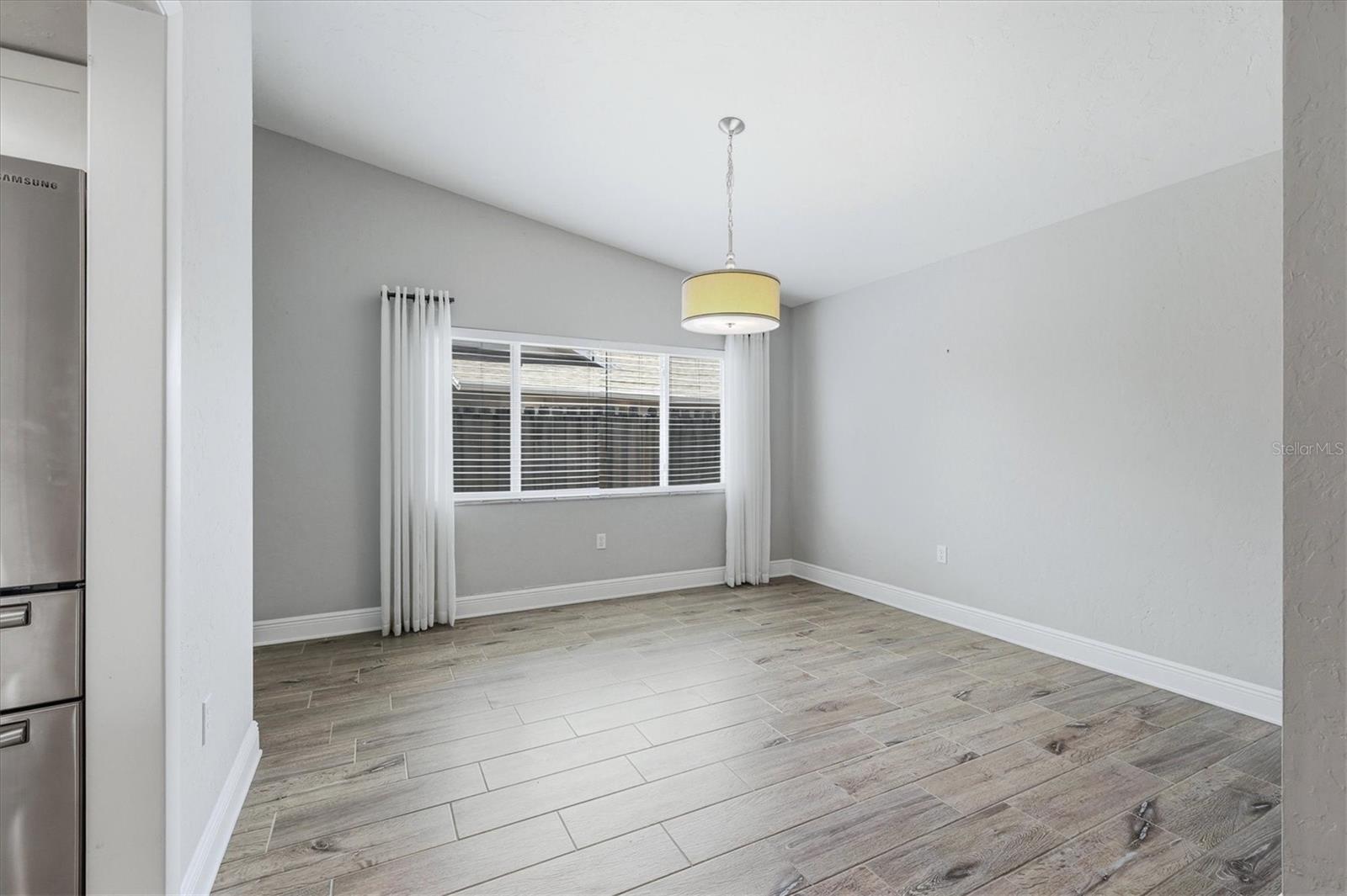 6579 MAUNA LOA BLVD