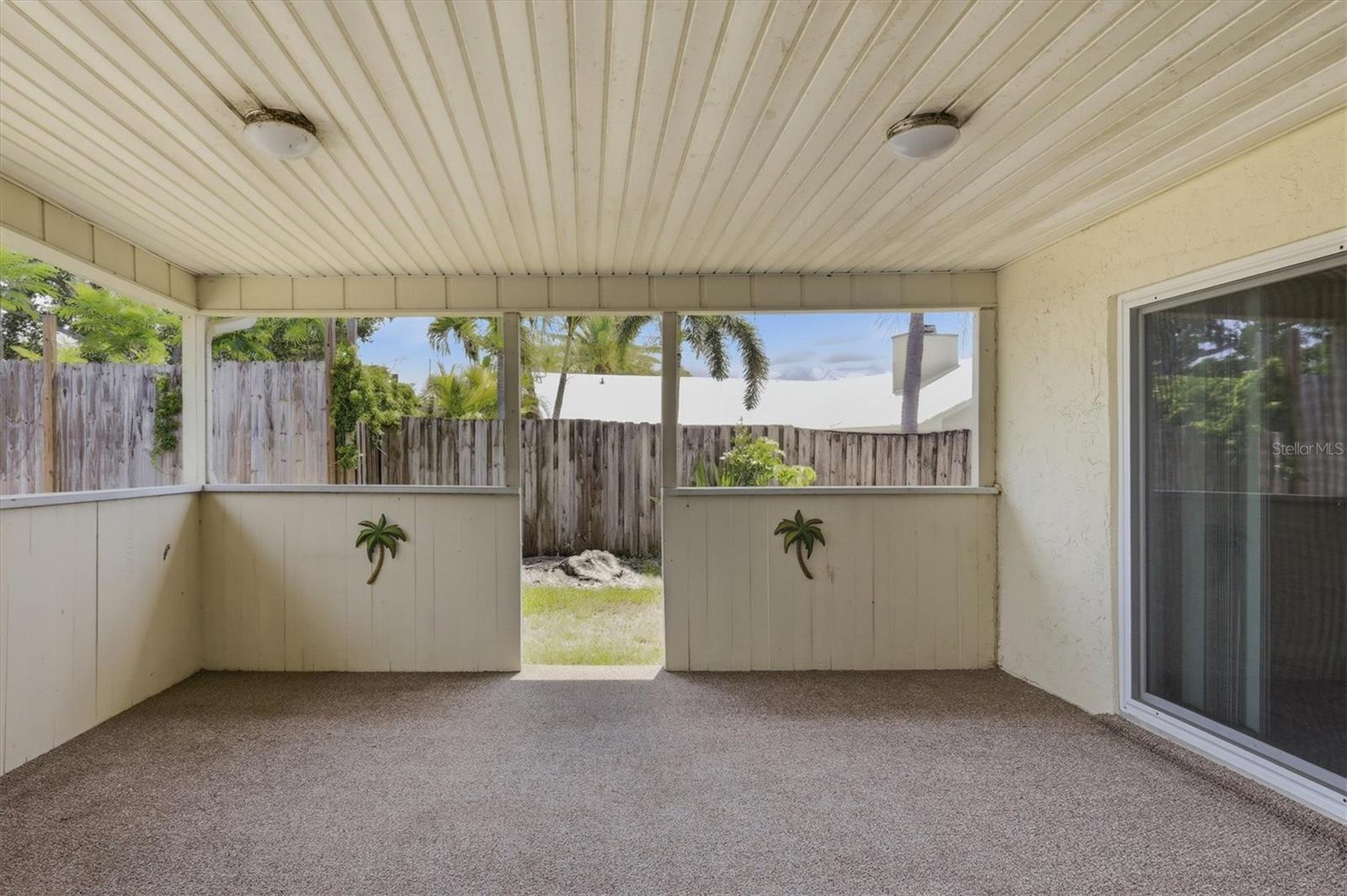 6579 MAUNA LOA BLVD