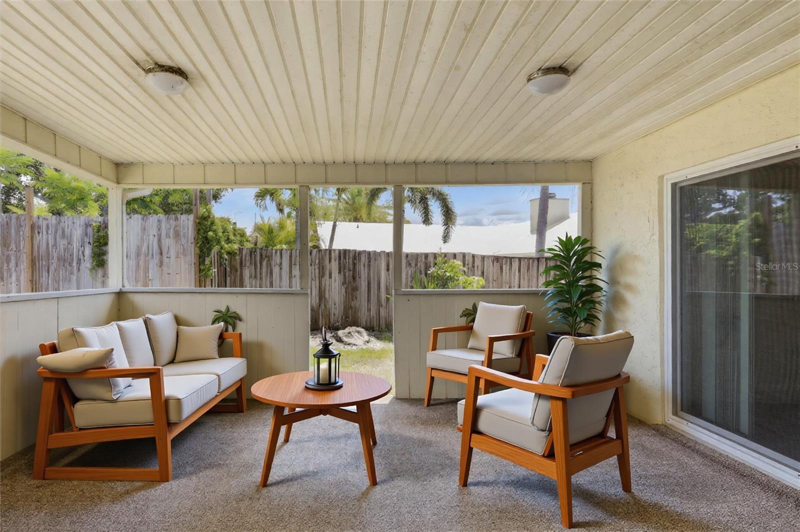 6579 MAUNA LOA BLVD