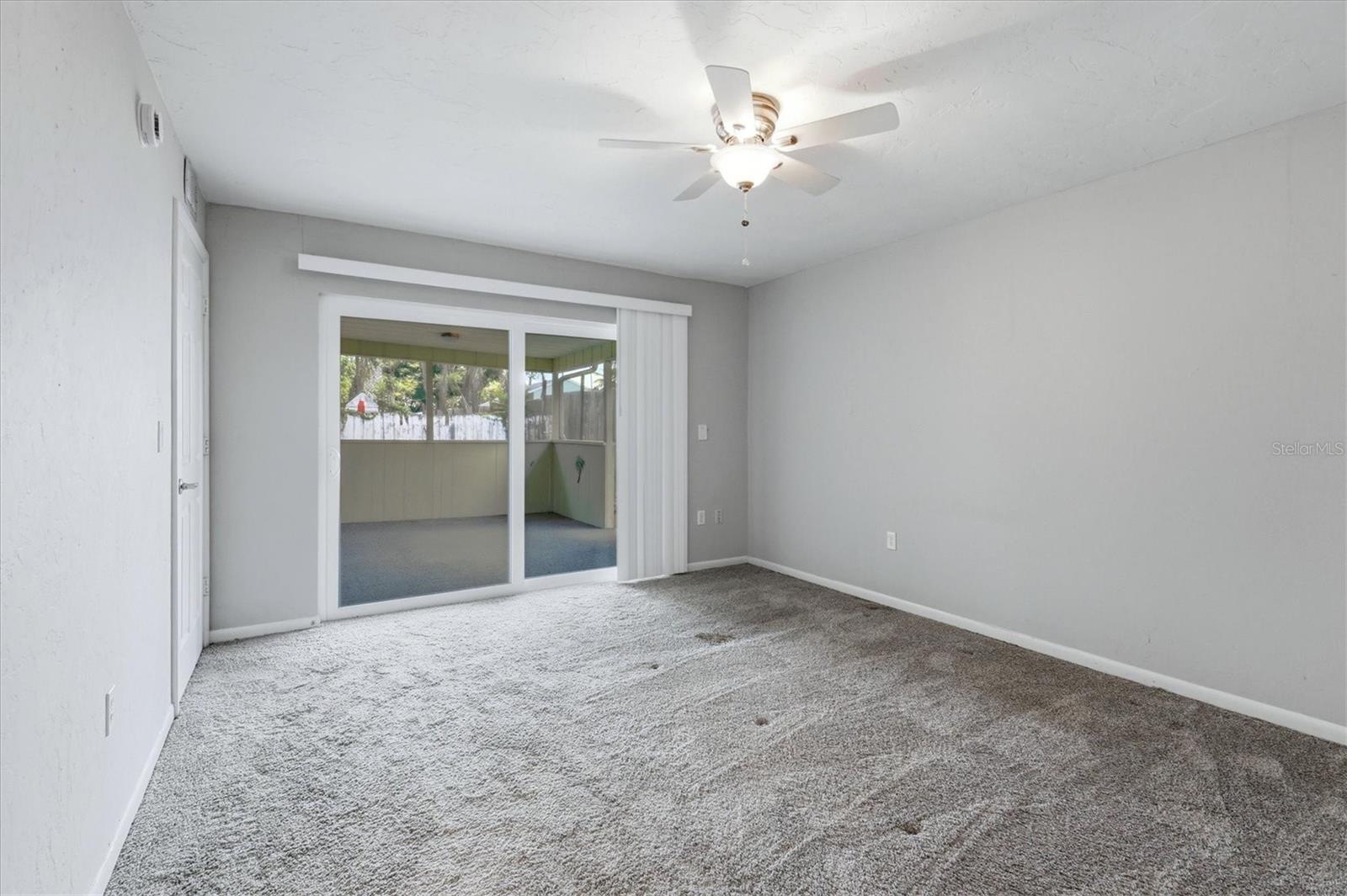 6579 MAUNA LOA BLVD