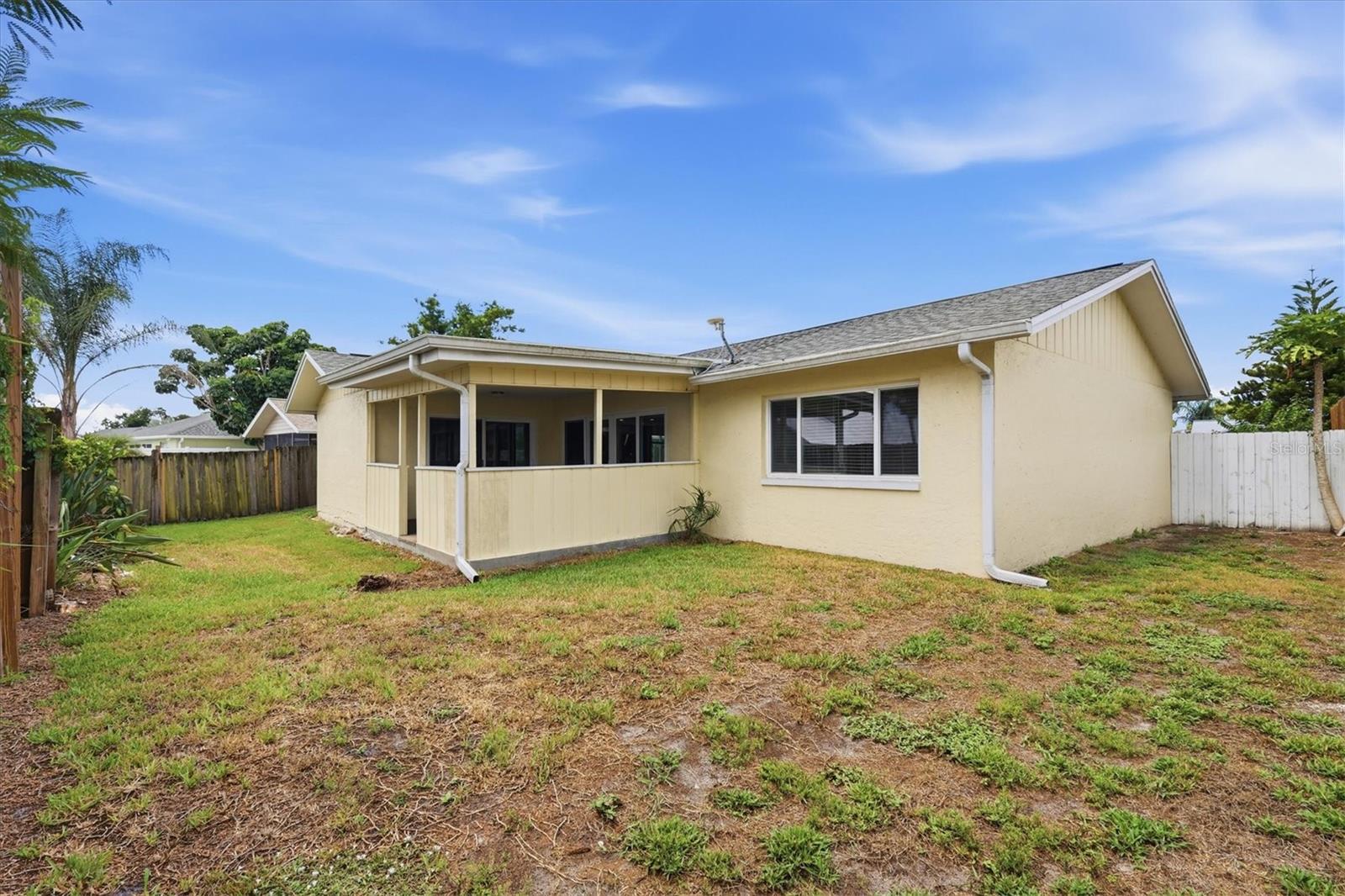 6579 MAUNA LOA BLVD