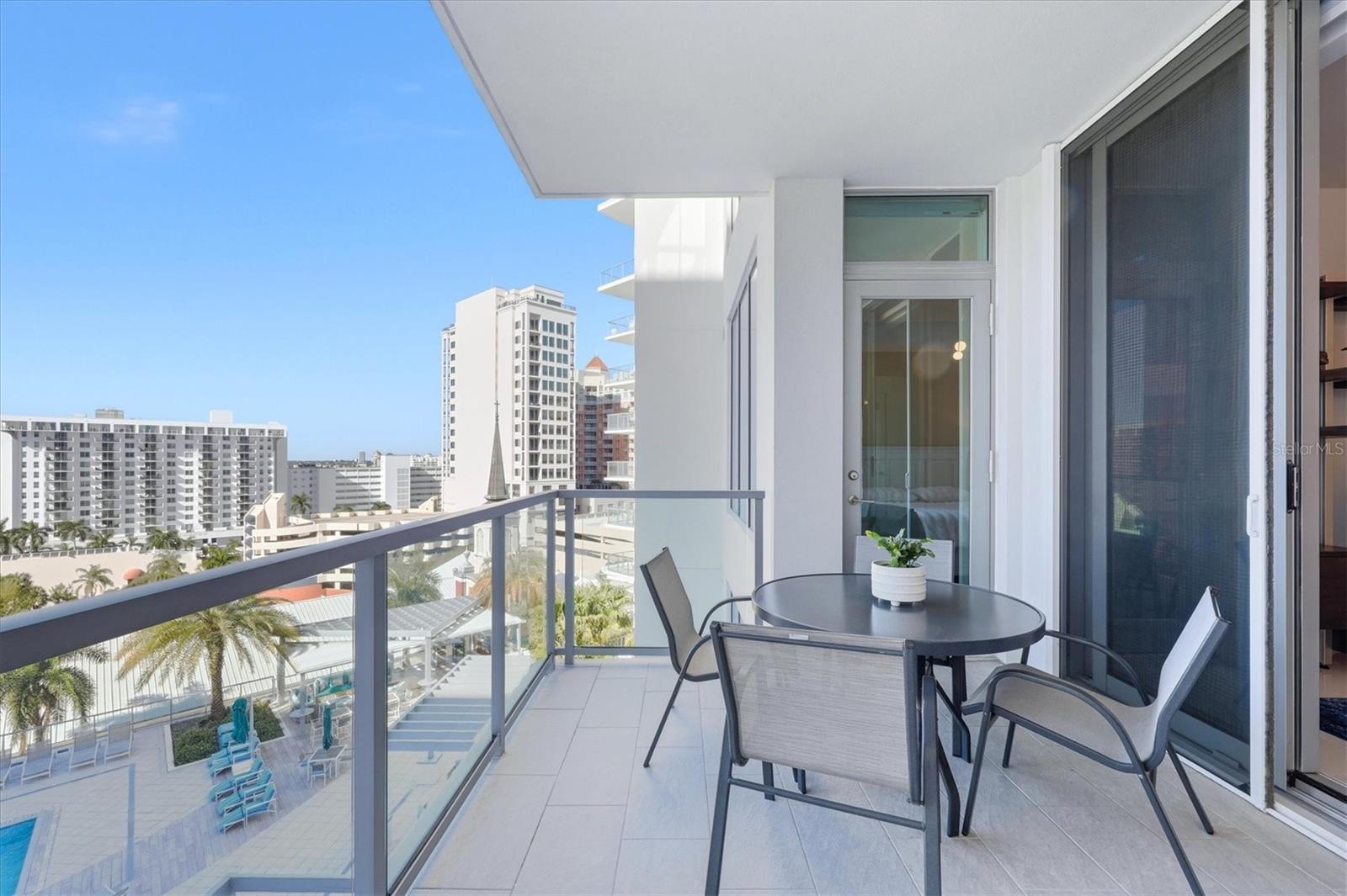 111 S PINEAPPLE AVE #811