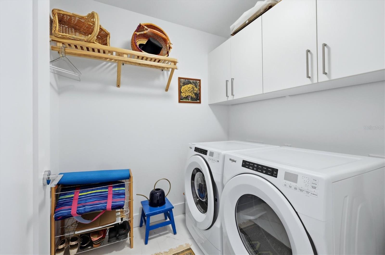 111 S PINEAPPLE AVE #811