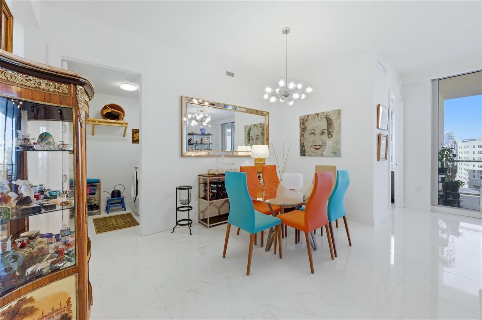 111 S PINEAPPLE AVE #811