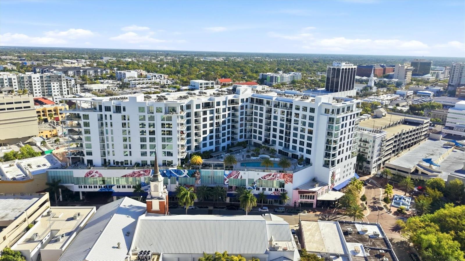 111 S PINEAPPLE AVE #811