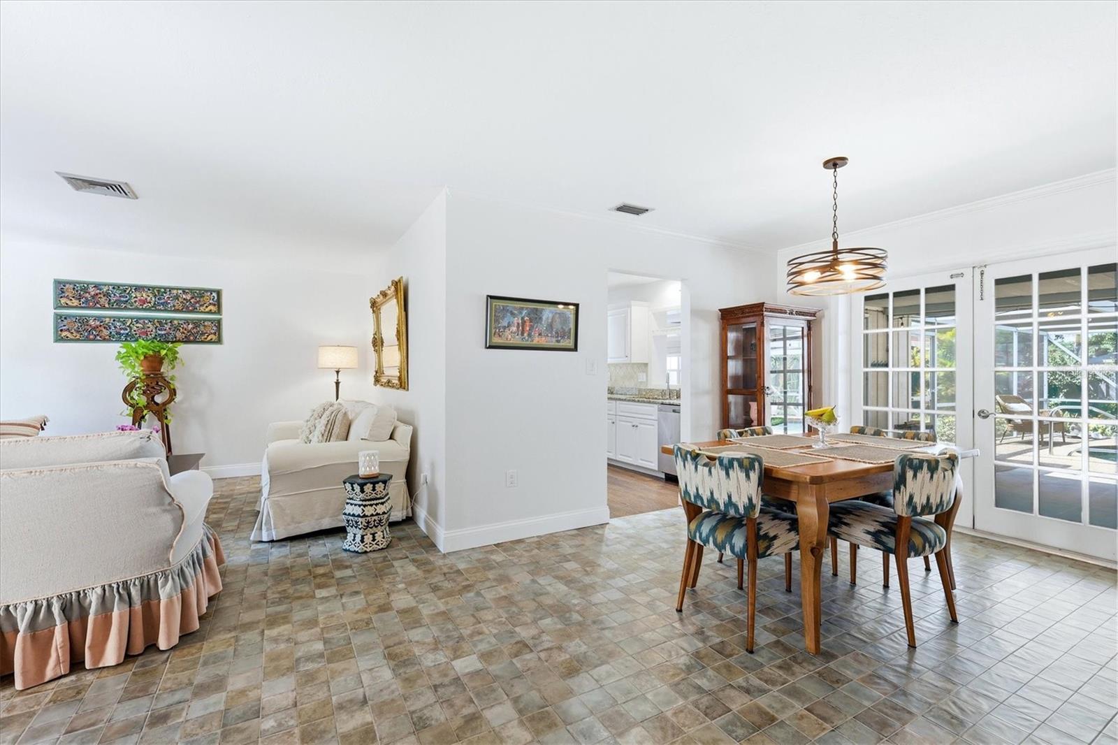 5455 FOXWOOD DR