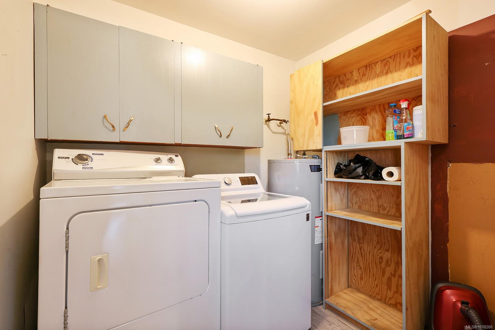 1110 Urquhart Ave, Courtenay