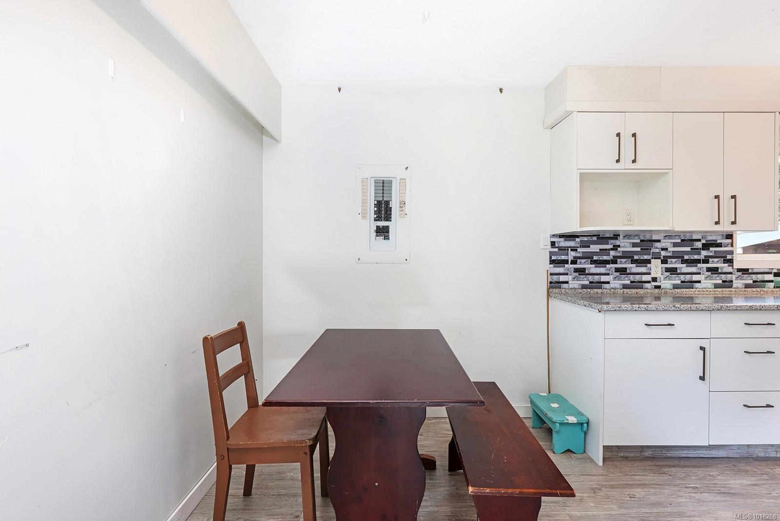 1110 Urquhart Ave, Courtenay