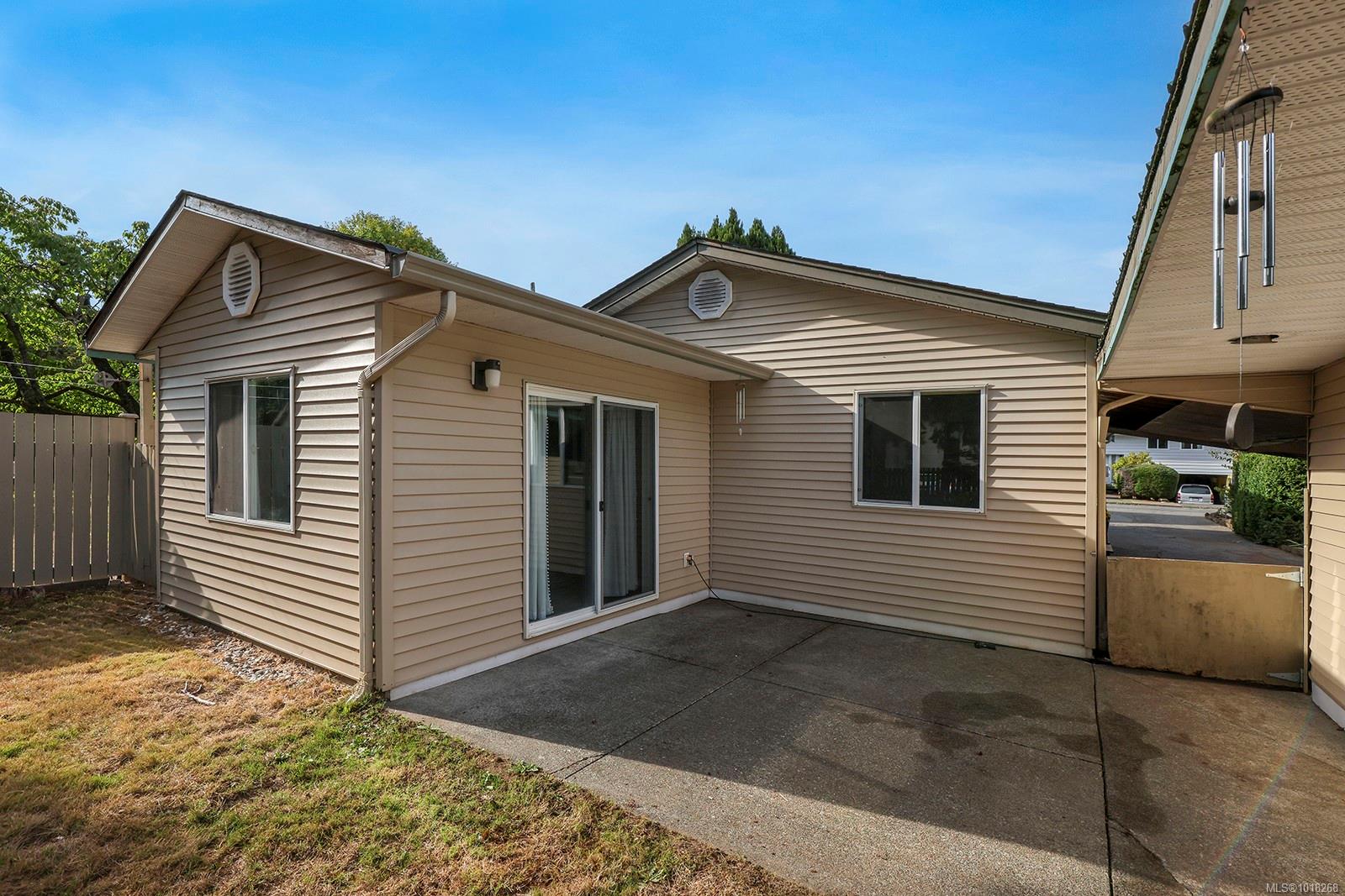 1110 Urquhart Ave, Courtenay