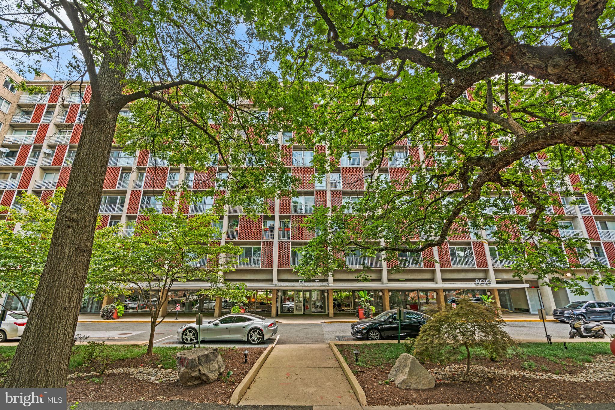800 4TH STREET SW N610
