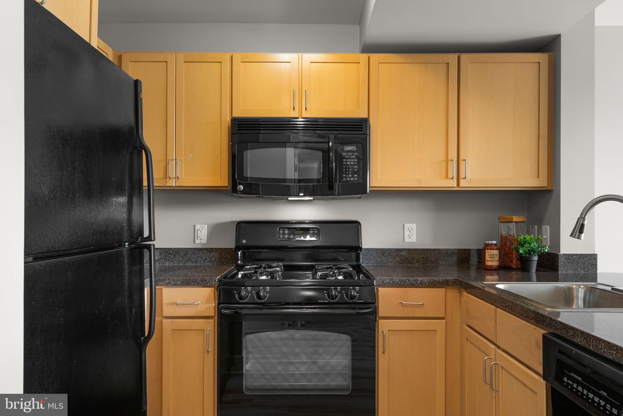 800 4TH STREET SW N610