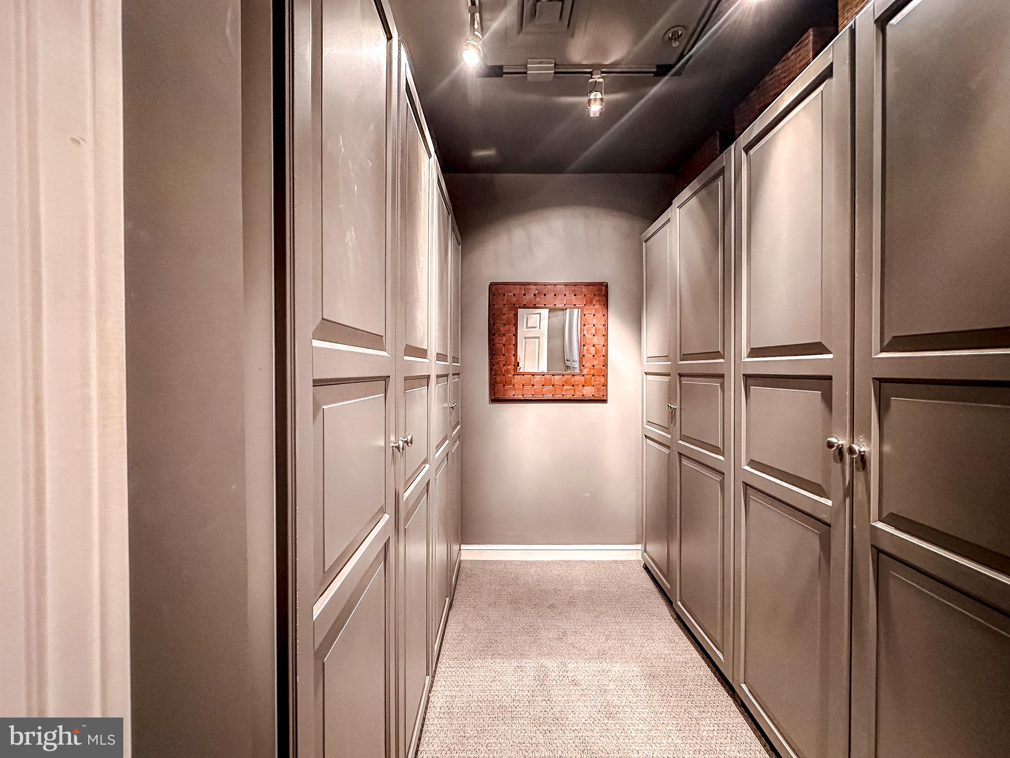 10 E LEE STREET 908