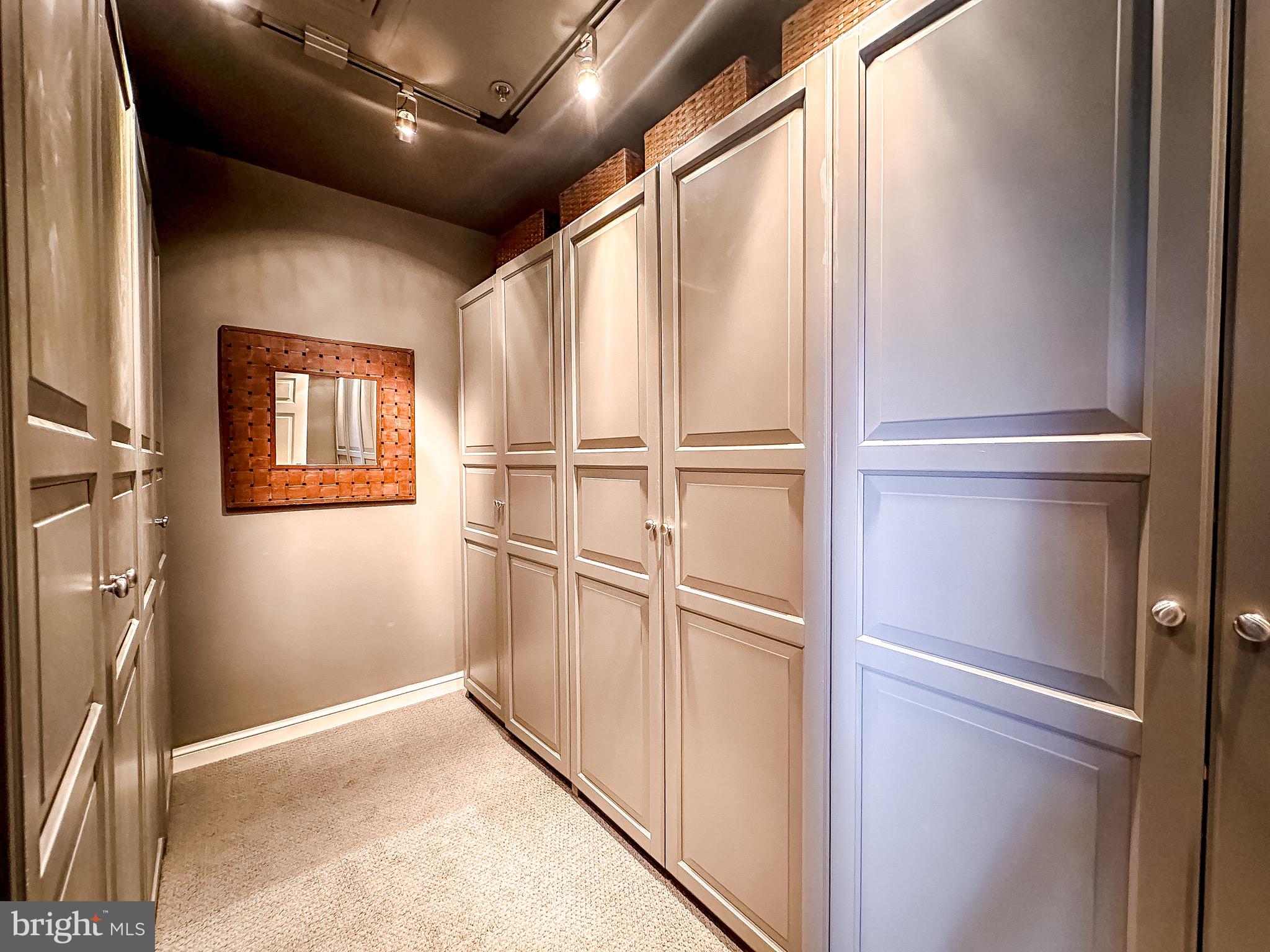 10 E LEE STREET 908