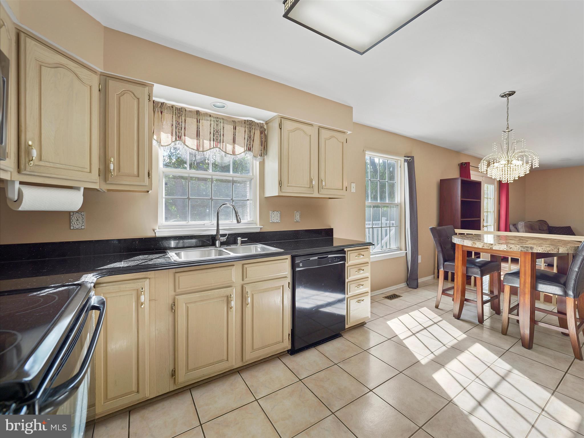 1416 CRESCENT SPOT LANE