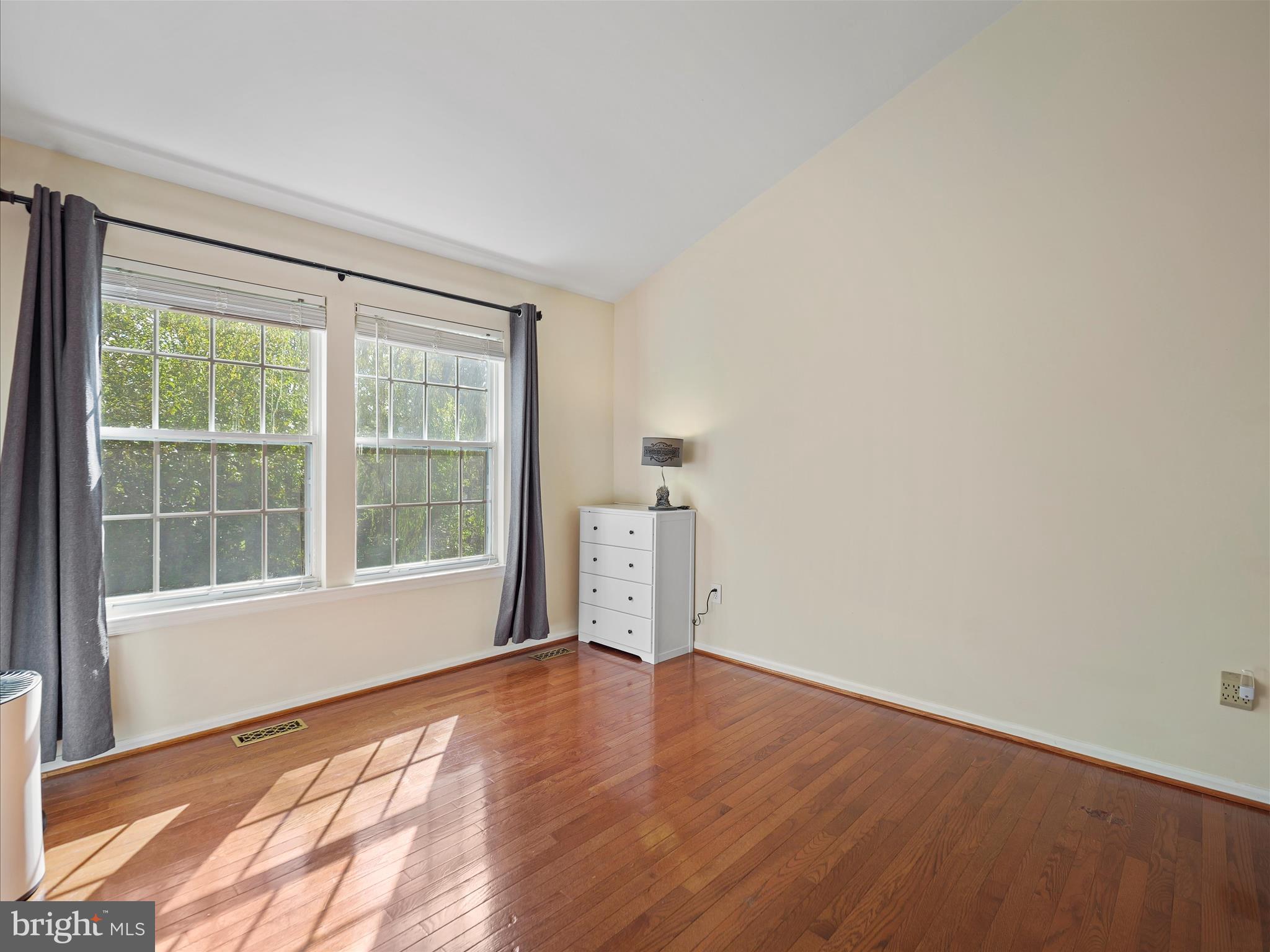 1416 CRESCENT SPOT LANE