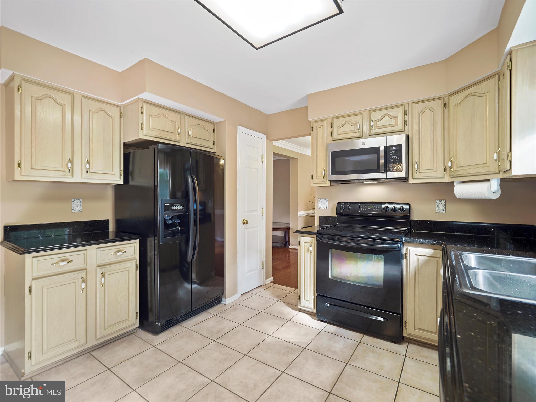 1416 CRESCENT SPOT LANE
