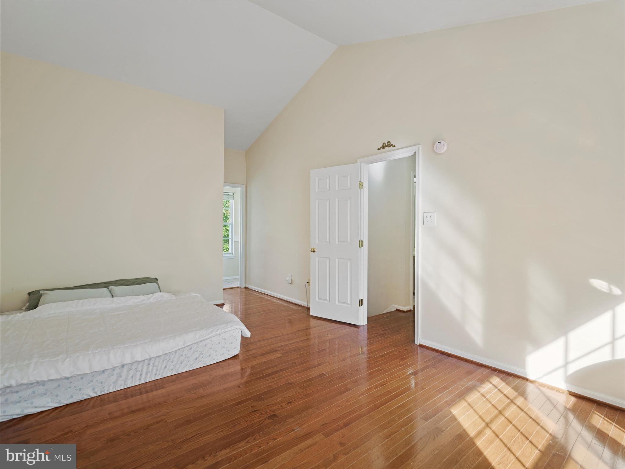 1416 CRESCENT SPOT LANE