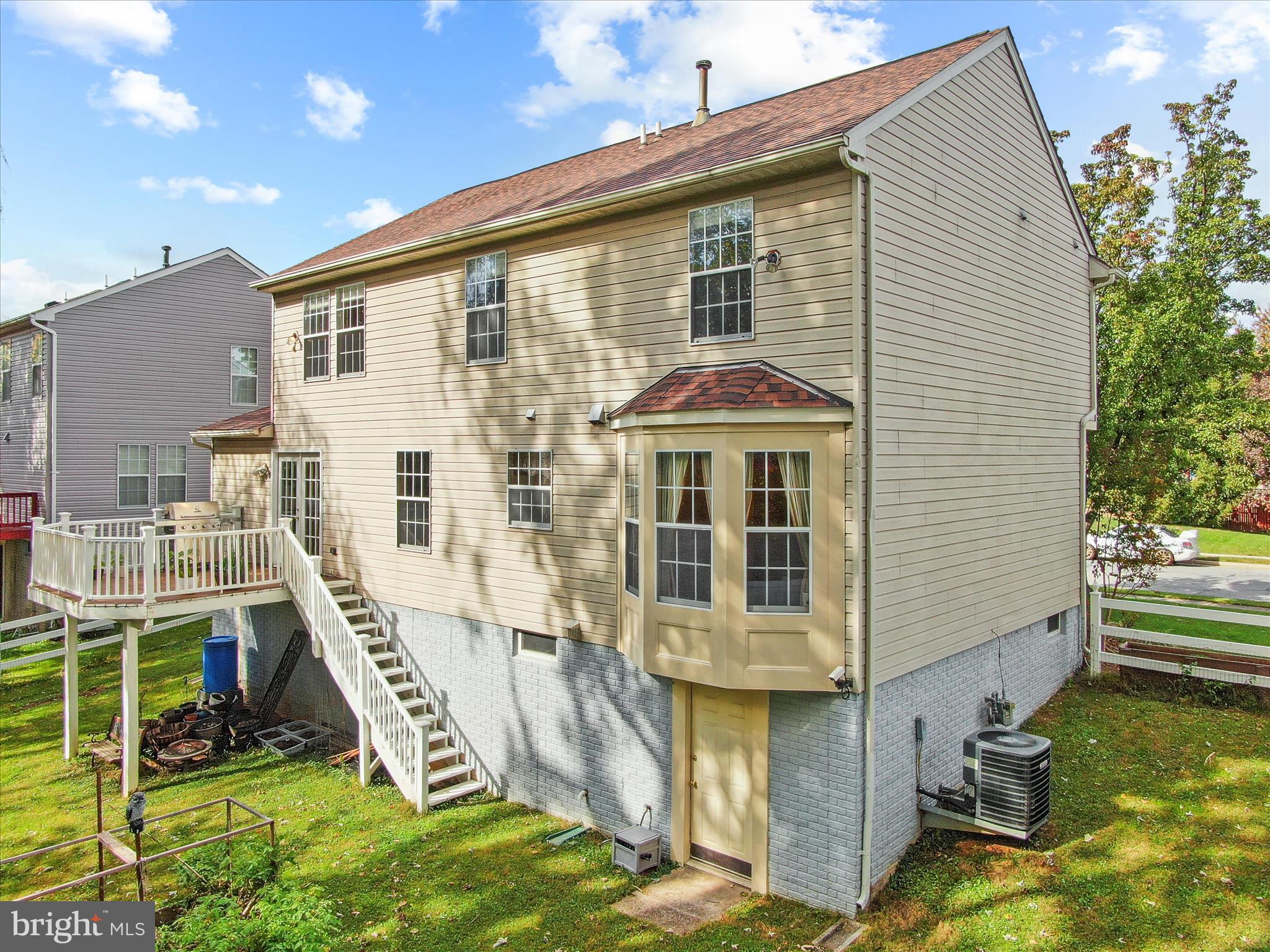 1416 CRESCENT SPOT LANE