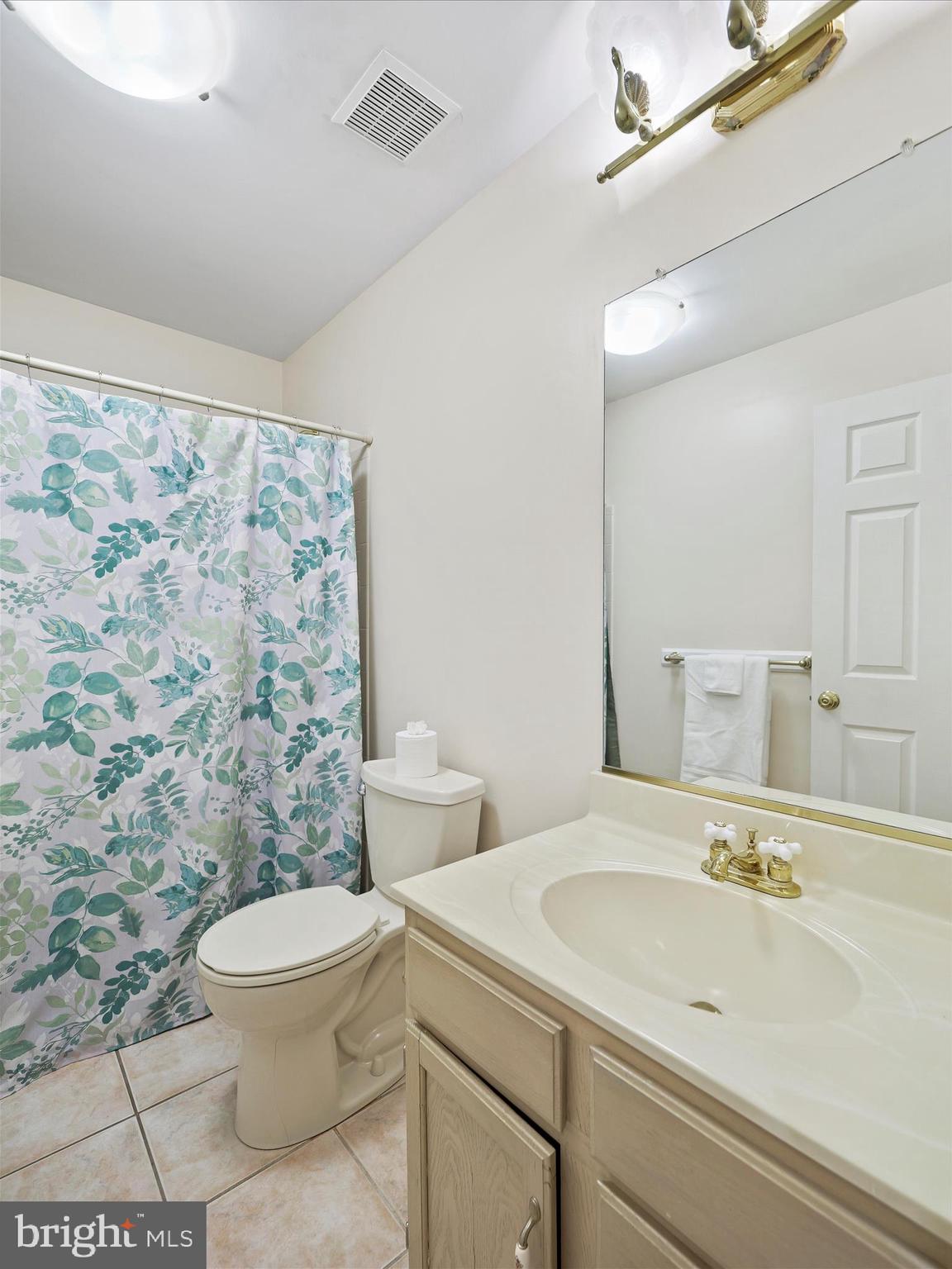 1416 CRESCENT SPOT LANE