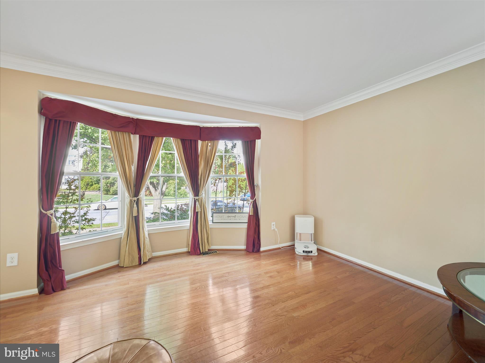 1416 CRESCENT SPOT LANE