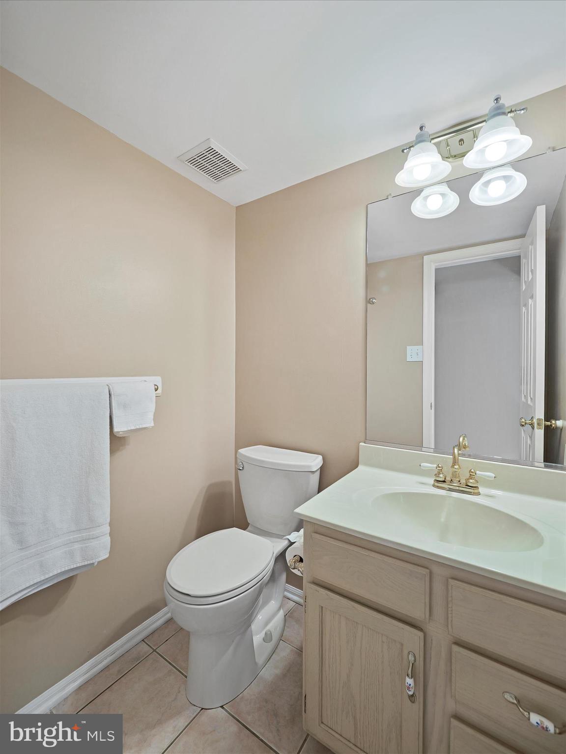 1416 CRESCENT SPOT LANE