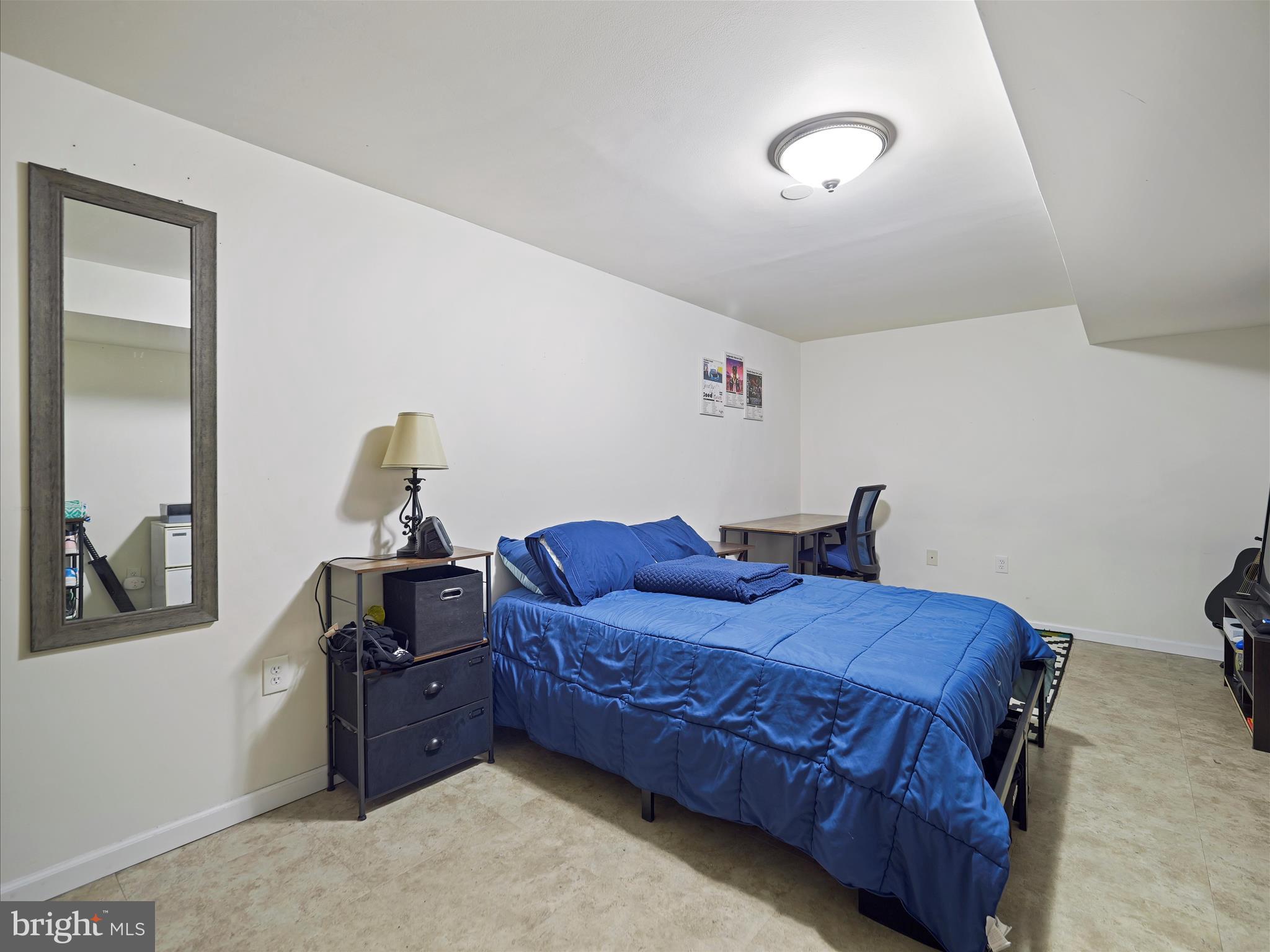 1416 CRESCENT SPOT LANE