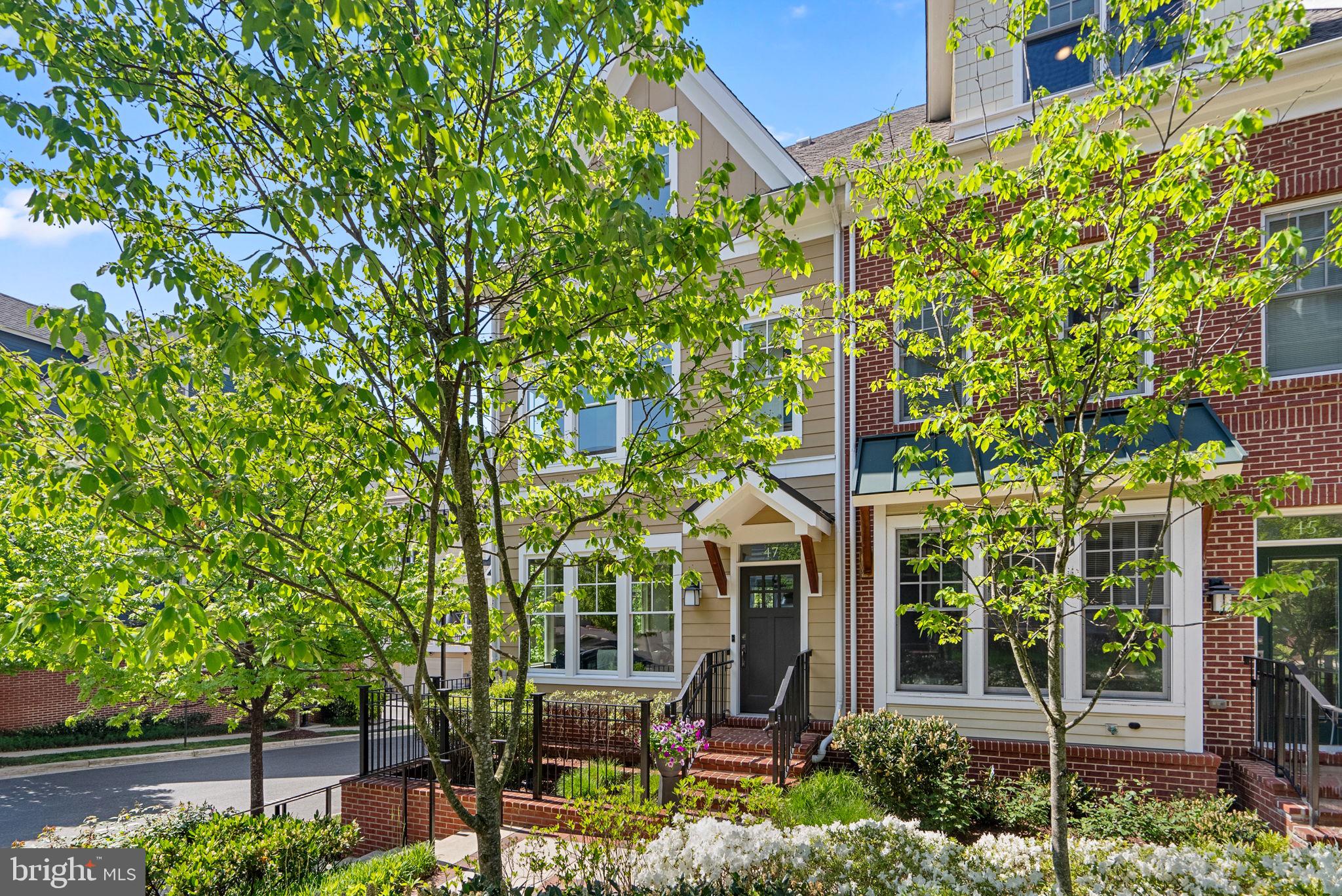 47 ELLSWORTH HEIGHTS STREET