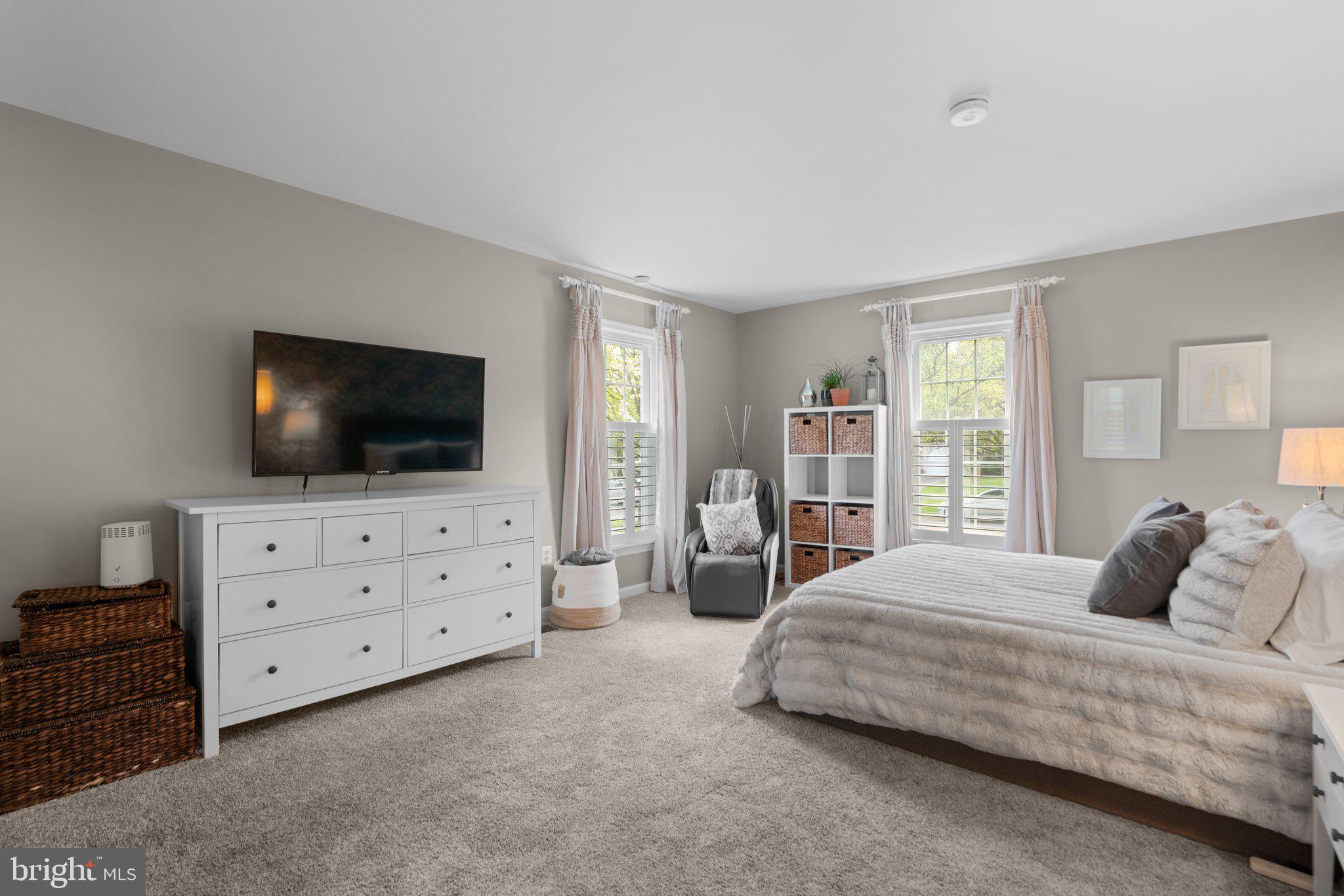 12933 OLIVINE WAY