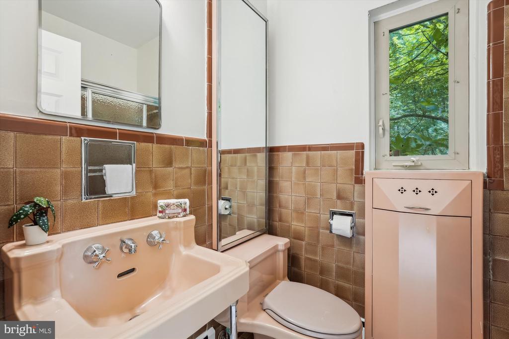 9101 SLIGO CREEK PARKWAY