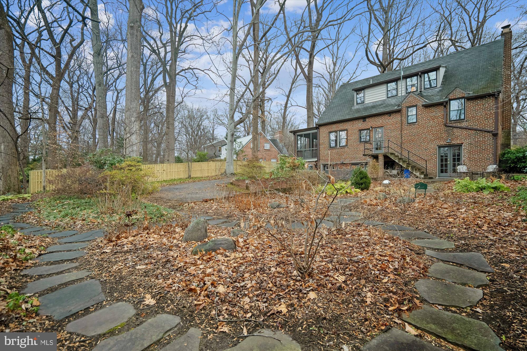 9220 MANCHESTER ROAD