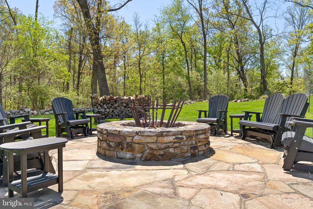 40959 PACER LANE