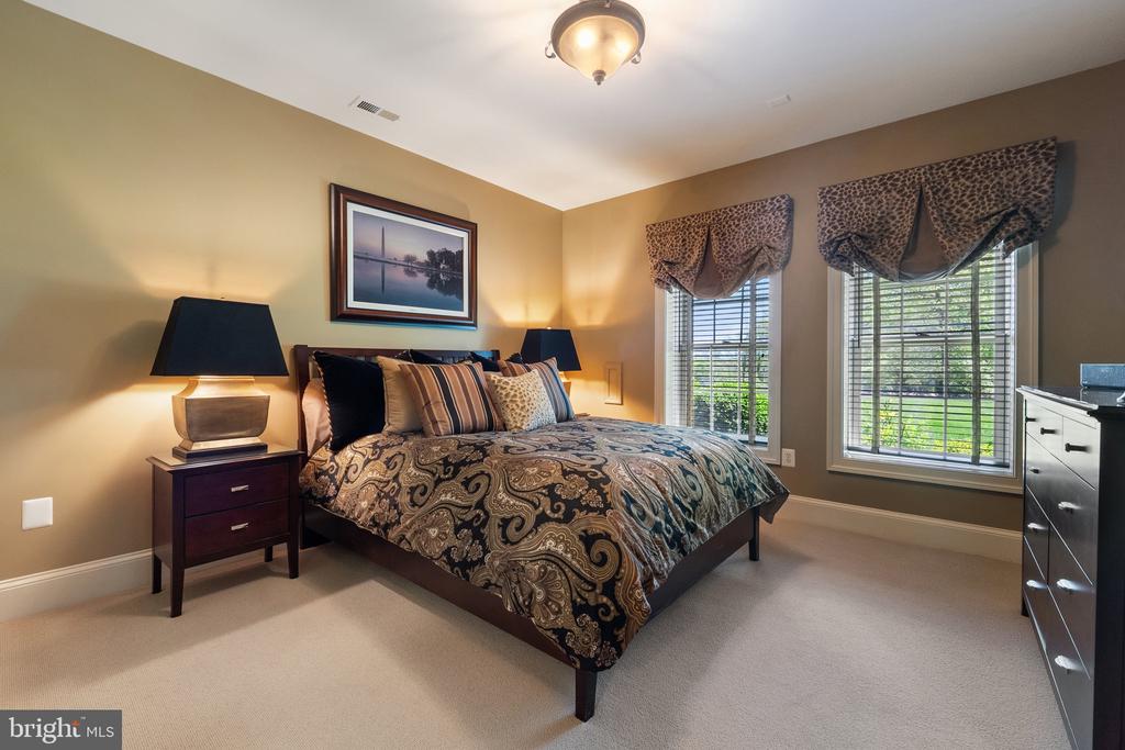 40959 PACER LANE
