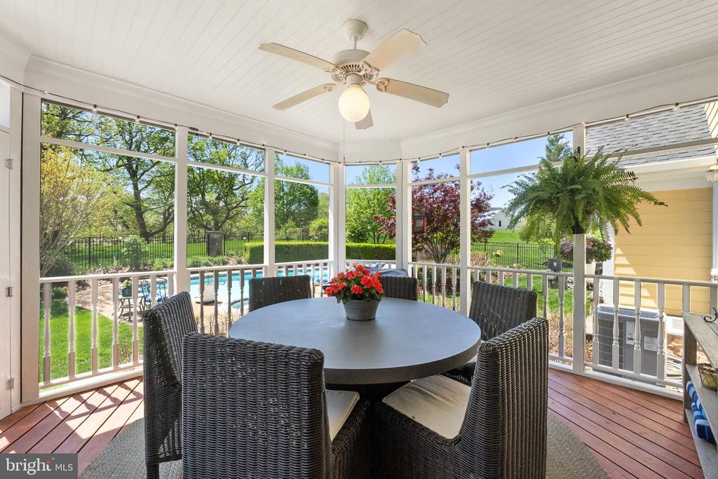 40959 PACER LANE