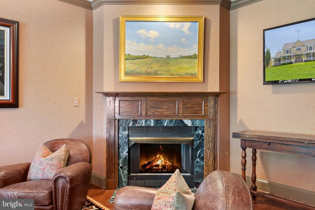 40959 PACER LANE