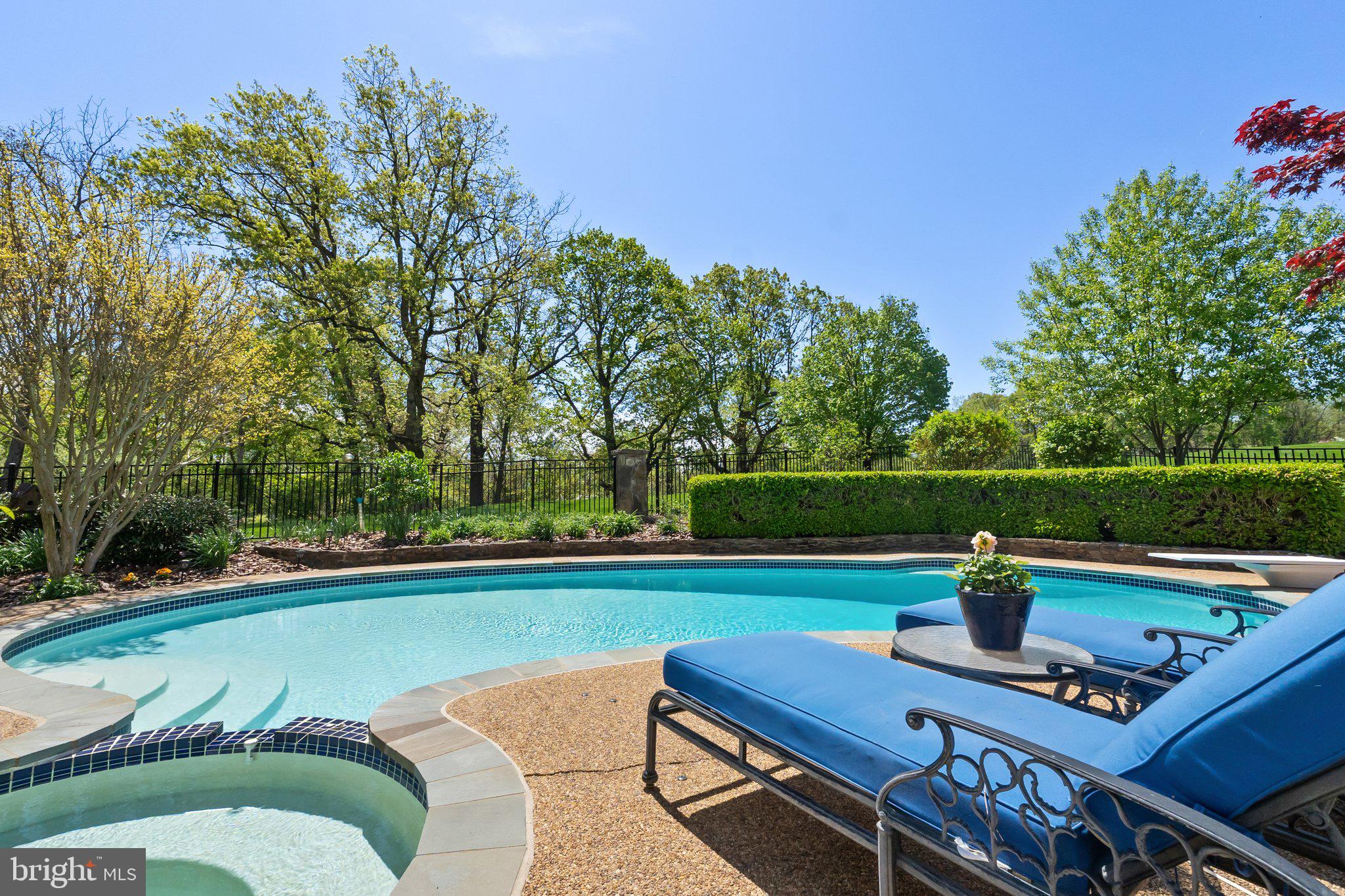 40959 PACER LANE