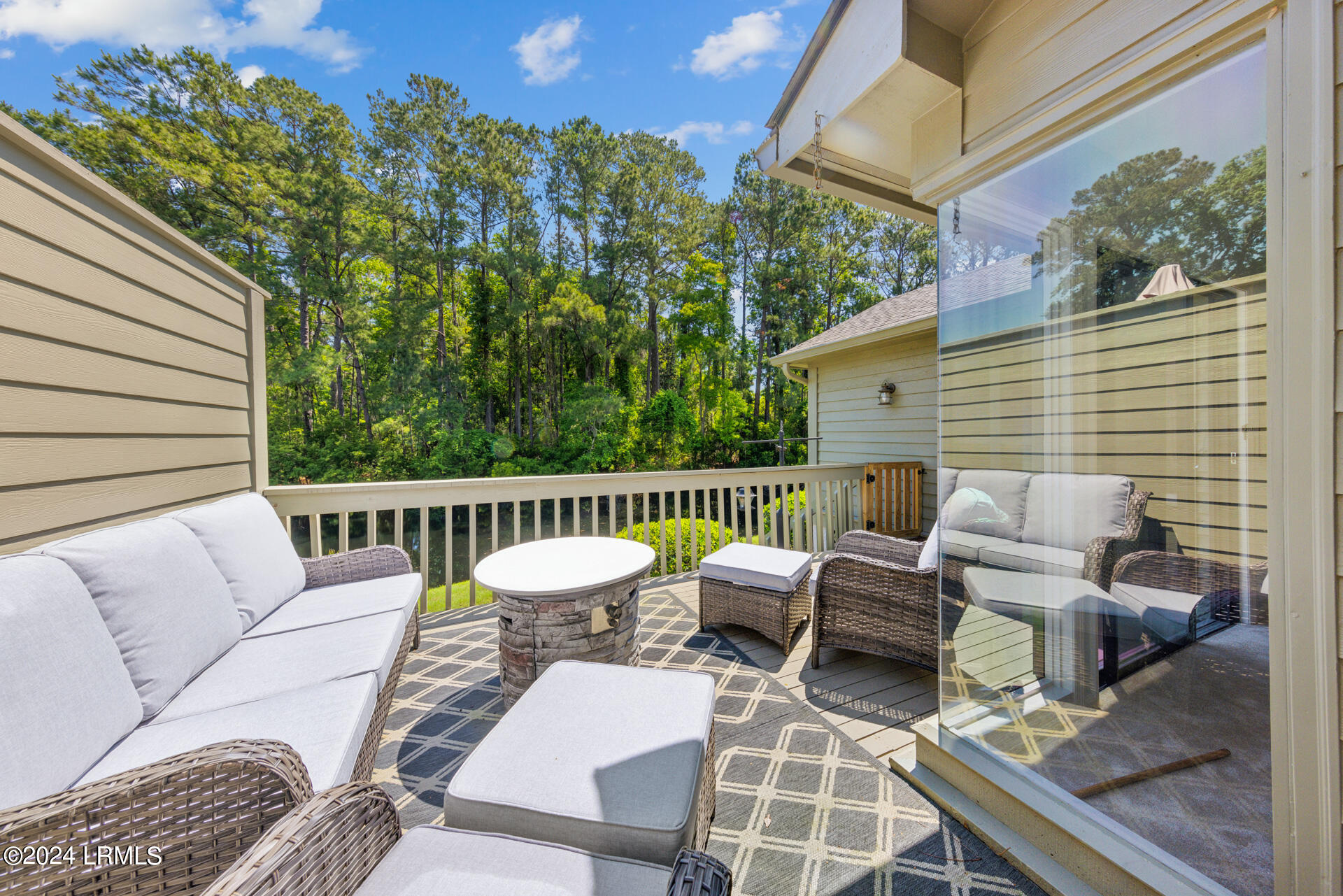 125 Greenwood Drive Unit: 3424