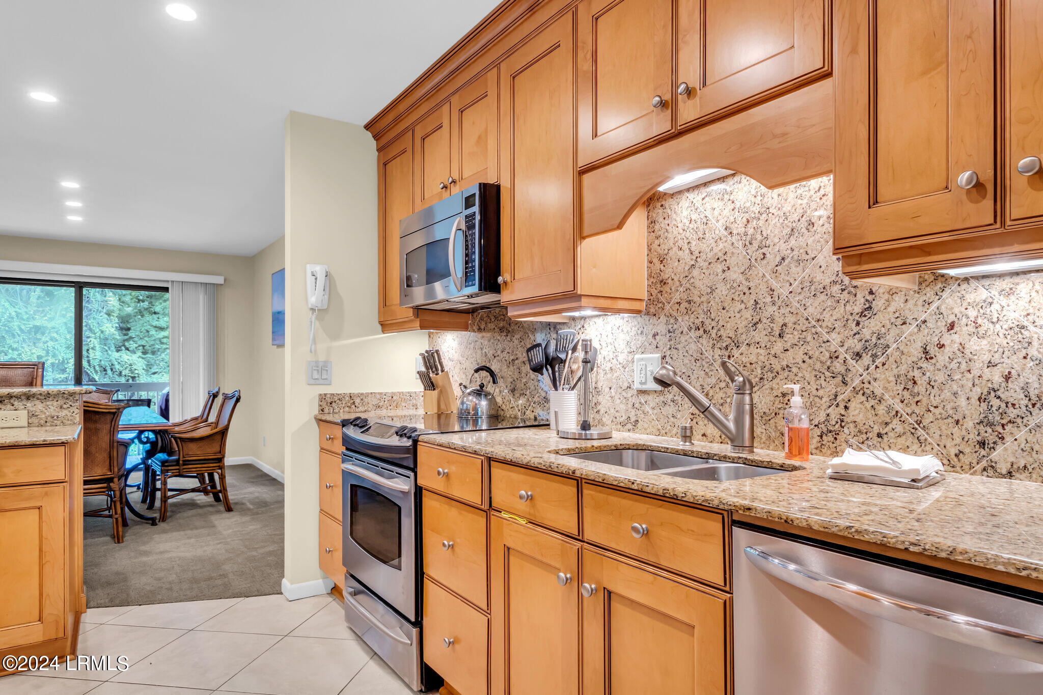 1 Gloucester Road Unit: 205