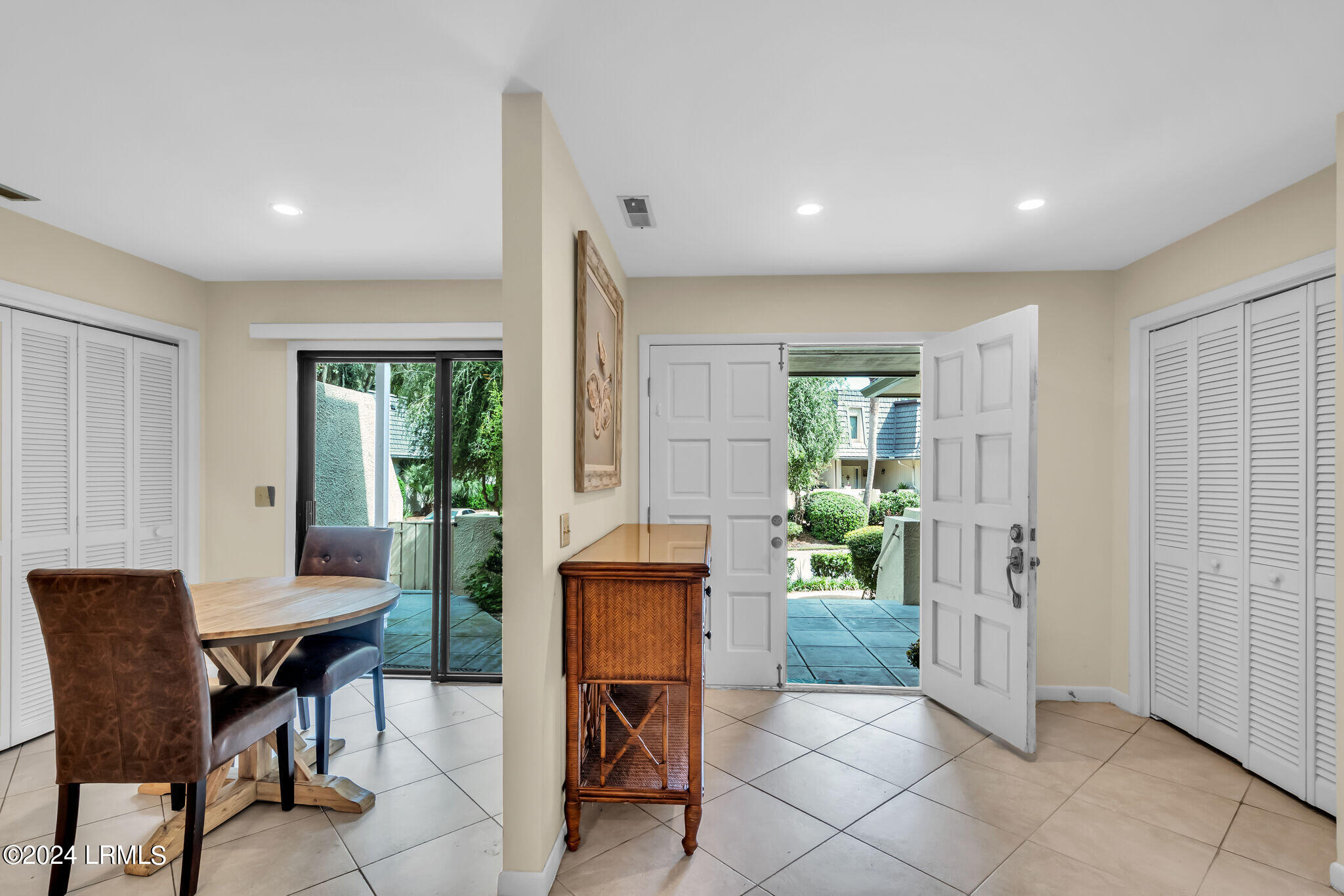1 Gloucester Road Unit: 205