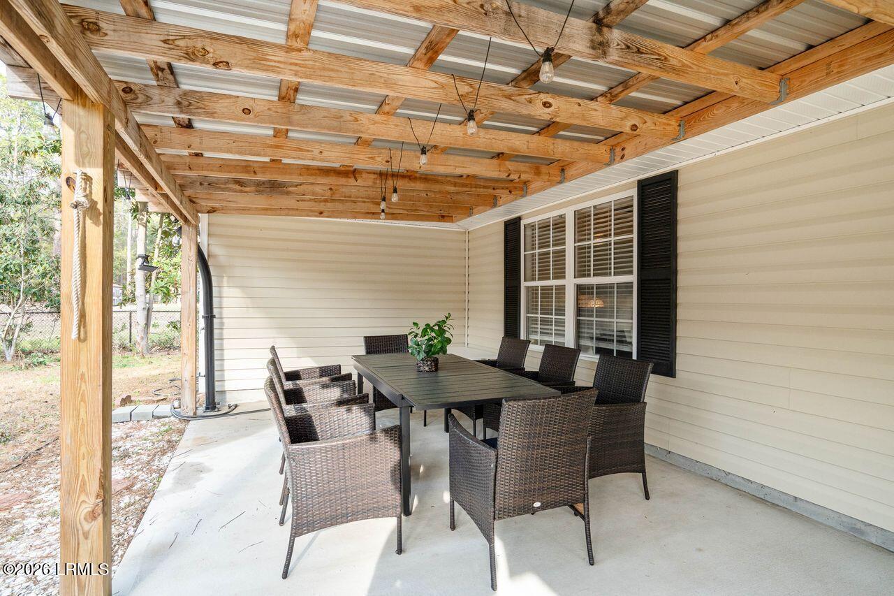 501 Sams Point Road