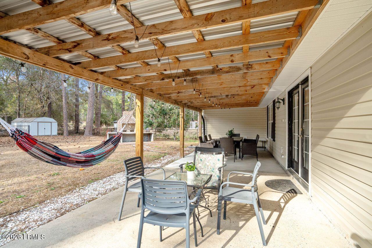 501 Sams Point Road