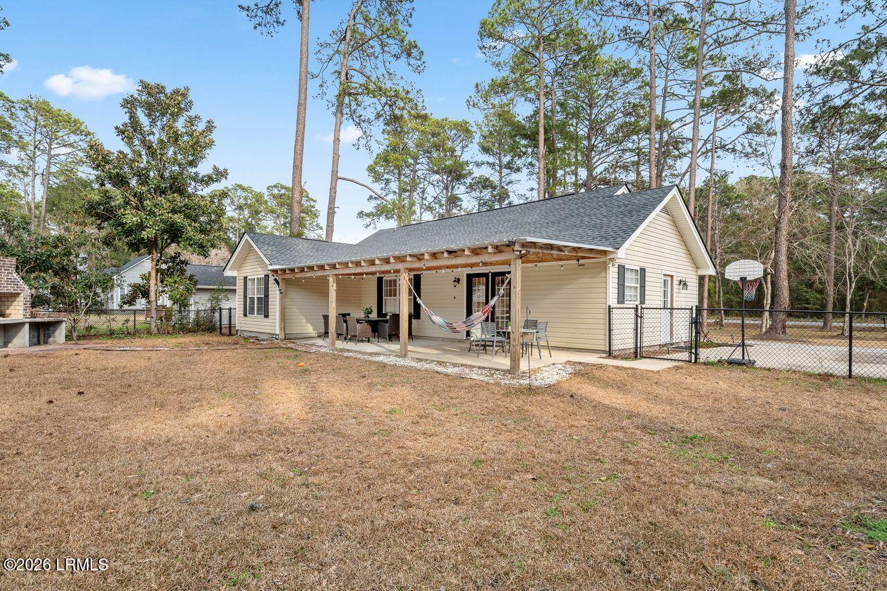 501 Sams Point Road