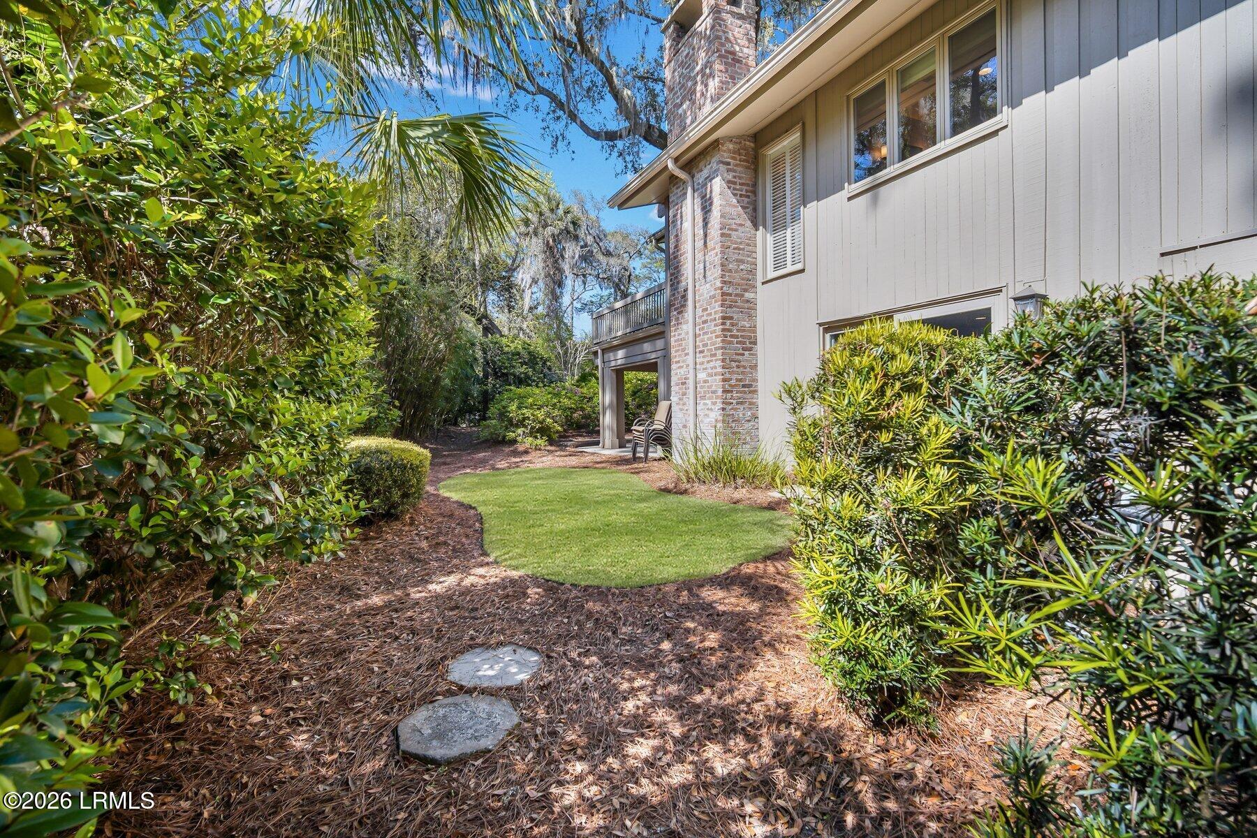 12 Sandhill Crane Road