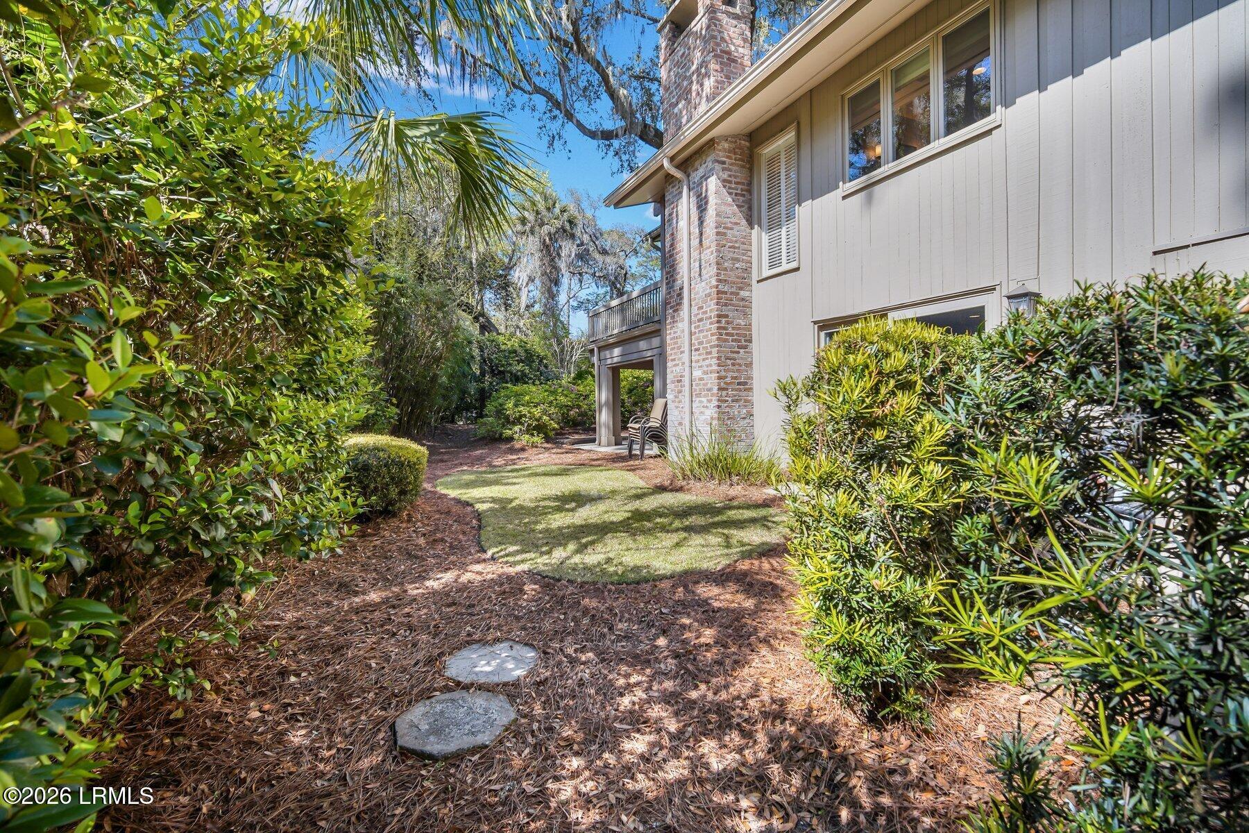 12 Sandhill Crane Road