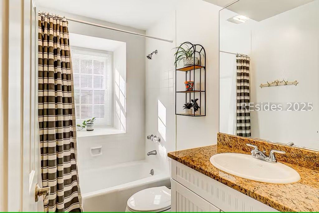 70 Shipyard Drive Unit: 172