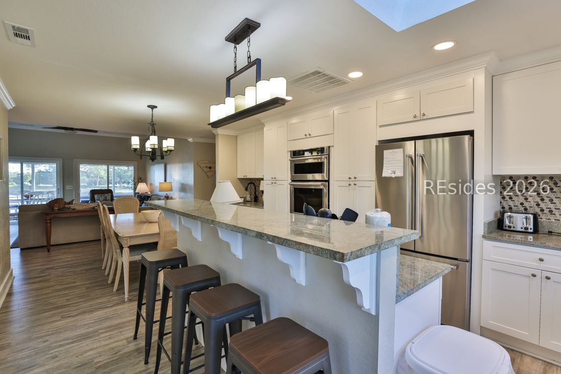 24 Lands End Court